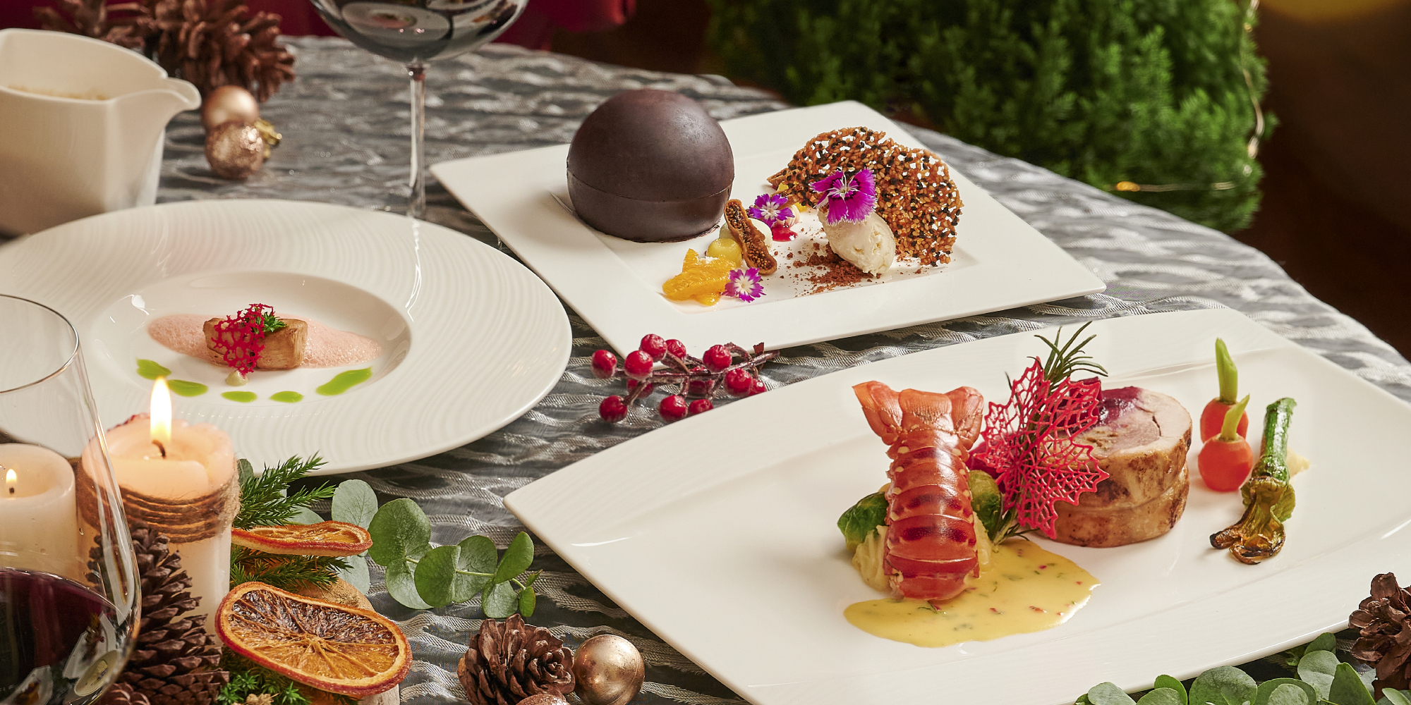 Thẻ Hội Viên + Một Số Phiếu Quà Tặng