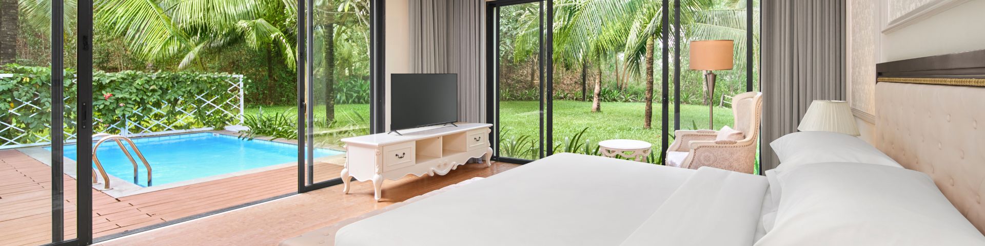 더 오래 머물고, 객실 요금에 최대 15% 할인을 받으세요 Stay longer & Save up to 15% off room rates
