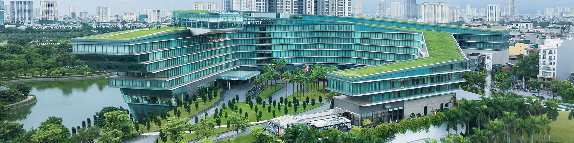 Hotels & Resorts
