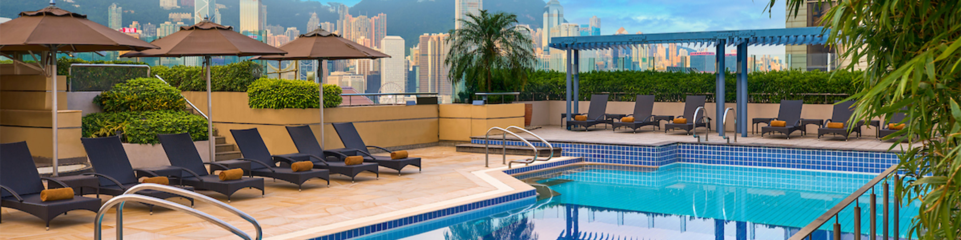 Hotels & Resorts