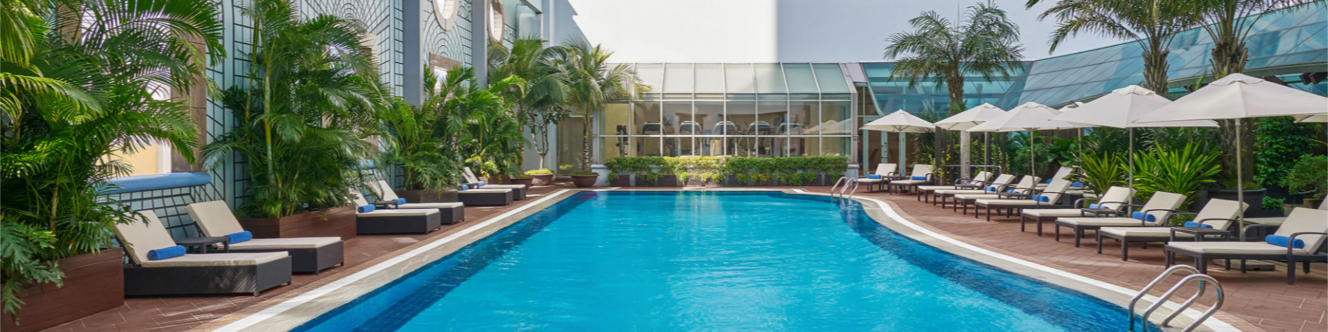 Hotels & Resorts