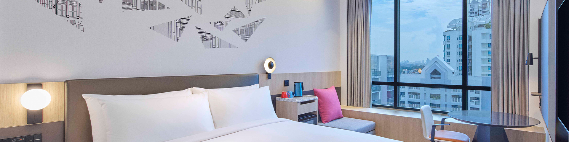 Hotels & Resorts