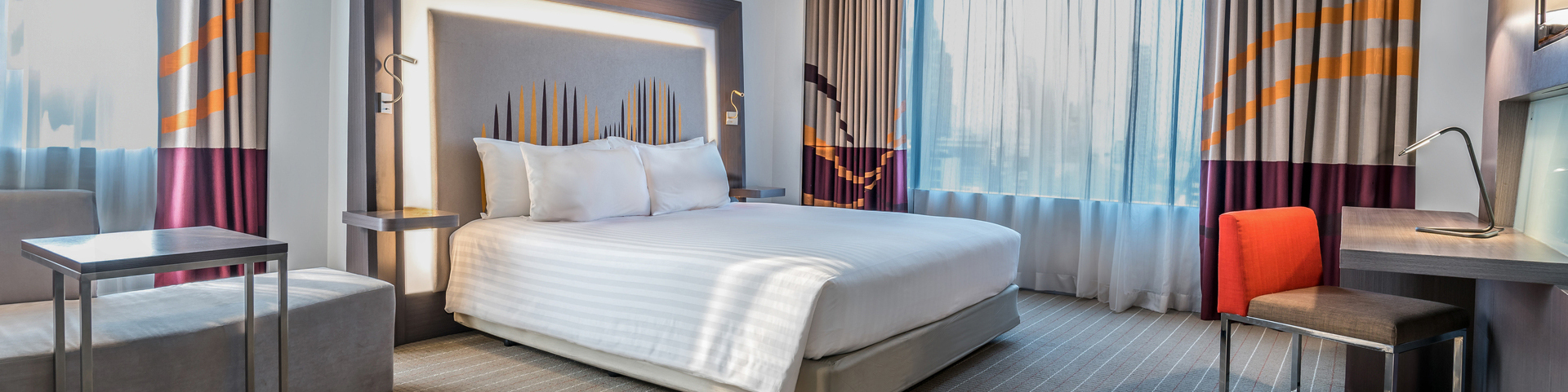 Hotels & Resorts