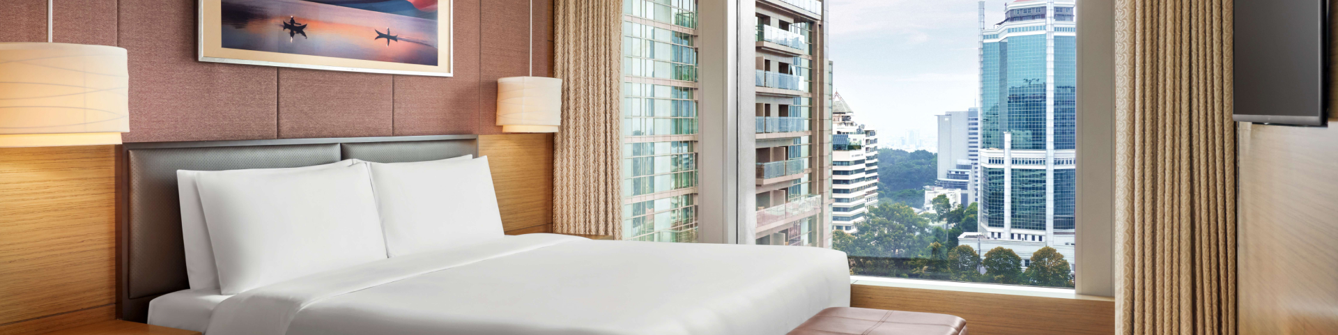Hotels & Resorts