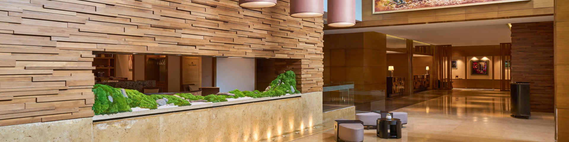 Hotels & Resorts
