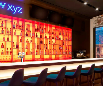 W XYZ Bar