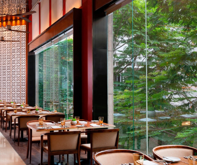 Nhà Hàng Saigon Café 
