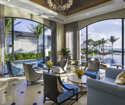 Beach Lounge