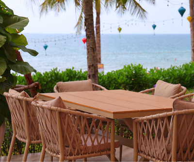 The Sands Bar & Grill