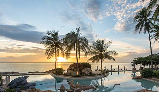Sheraton Samui Resort - クラブ マリオット会員限定の特典で、大人 2 名様につきシグネチャー カクテル 2 杯を ...