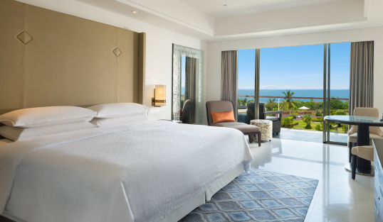 Elevate your stay with 15% off and a complimentary breakfast for 2