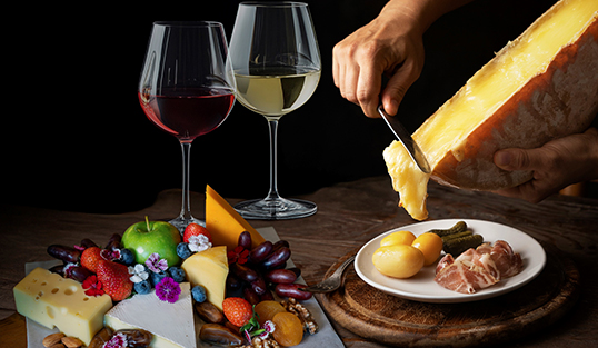 เติมสีสันให้คืนวันศุกร์ของคุณ ด้วยความอร่อยกับงาน Cheese & Deli Night