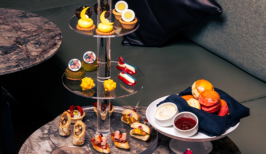 Renaissance Kuala Lumpur Hotel & Convention Centre - R Bar - Celebrate ...